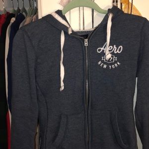 Aeropostale navy blue and white sweatshirt